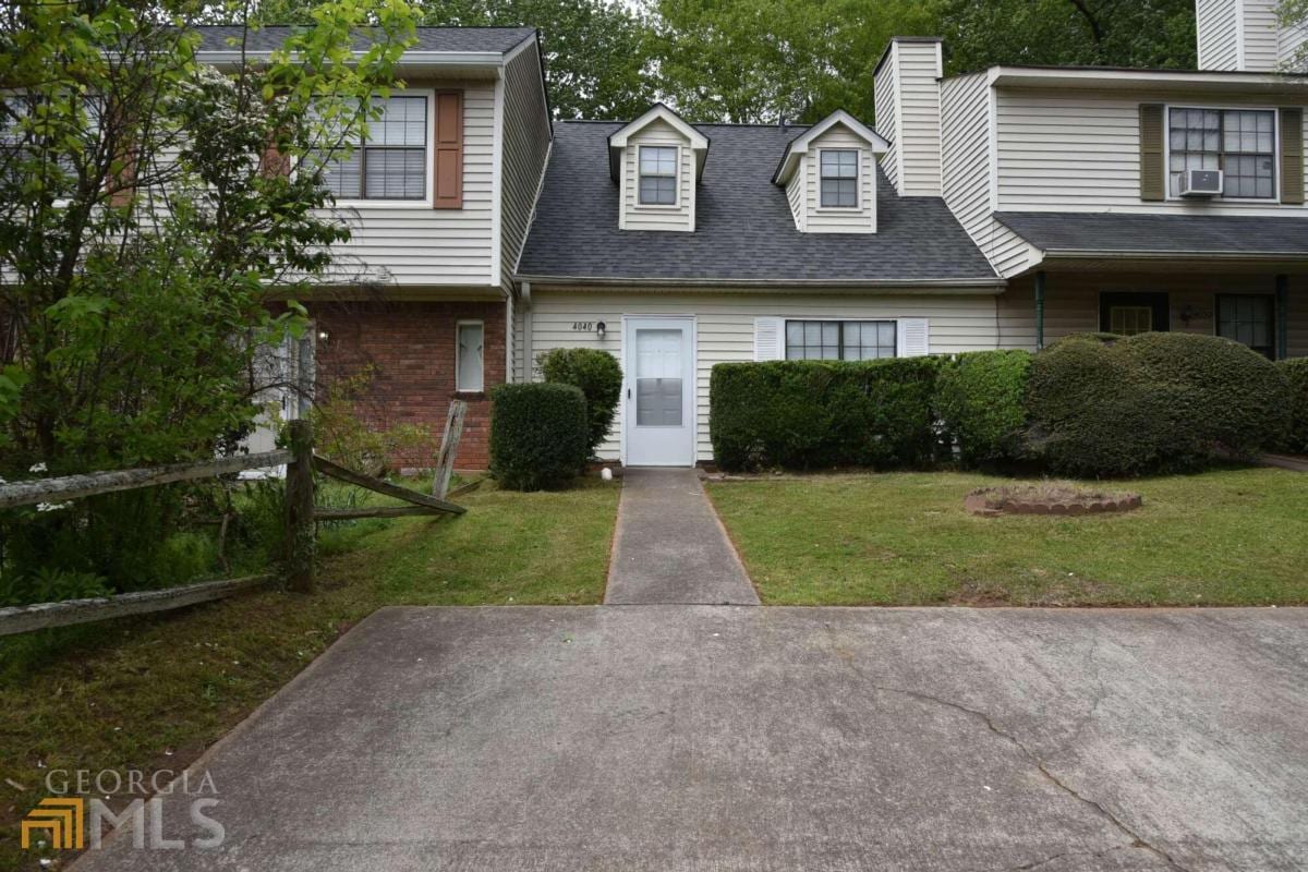 Primary Photo - 4040 Sand Wedge Cir