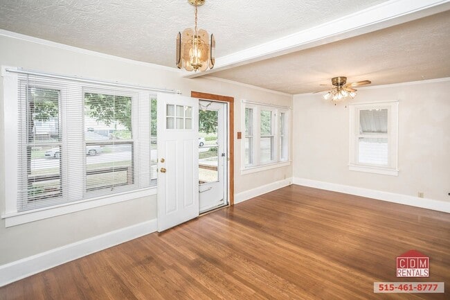 Building Photo - Ideally Located Ranch Home!