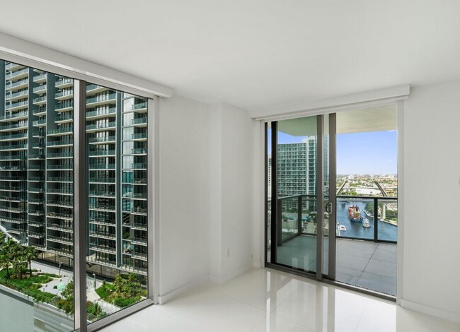 Foto del edificio - 1600 SW 1st Ave