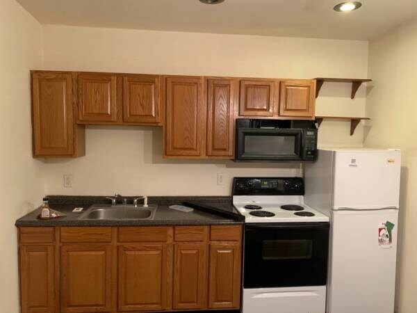Foto del edificio - 803-805 Clinton St