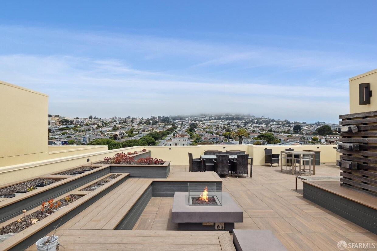 Foto principal - 1490 Ocean Ave