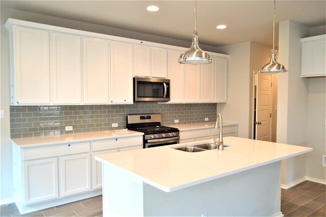 Building Photo - 9106 Silica Dr
