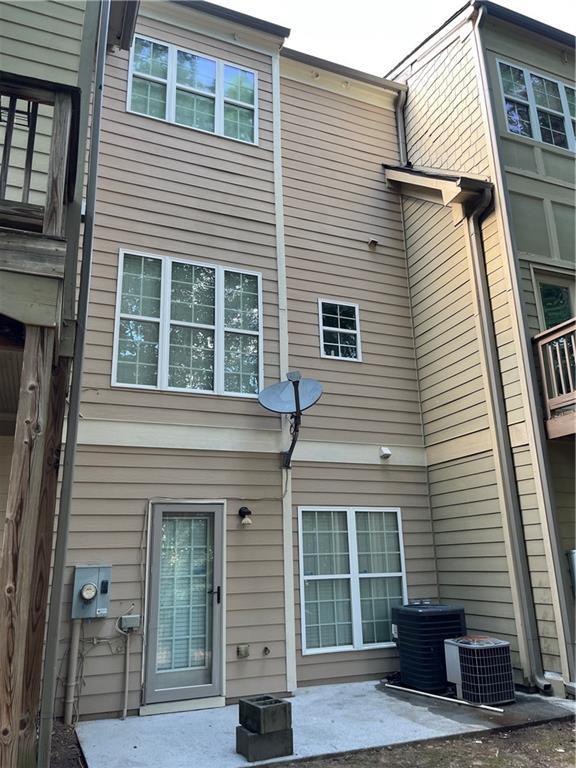 Foto del edificio - 3159 Stonewyck Pl