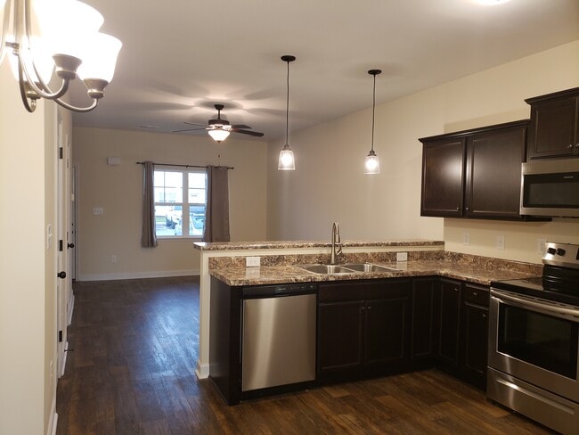 Building Photo - 405 Justice Farm Dr