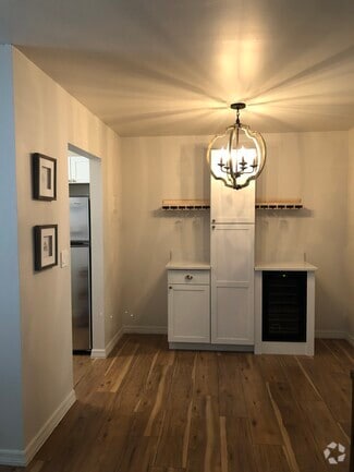 Building Photo - 4480 Ironwood Cir