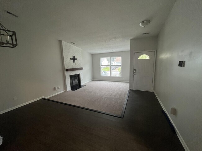 Foto del edificio - 3409 Woodbaugh Dr
