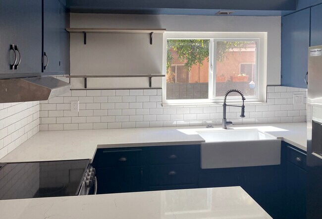 Building Photo - 1215 11th St