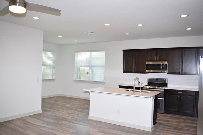 Building Photo - 437 Agave Azul Way, Leander, TX 78641 - 3 ...
