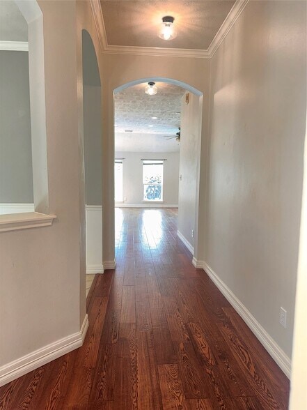 Foto del edificio - 3114 Ravens Lake Cir