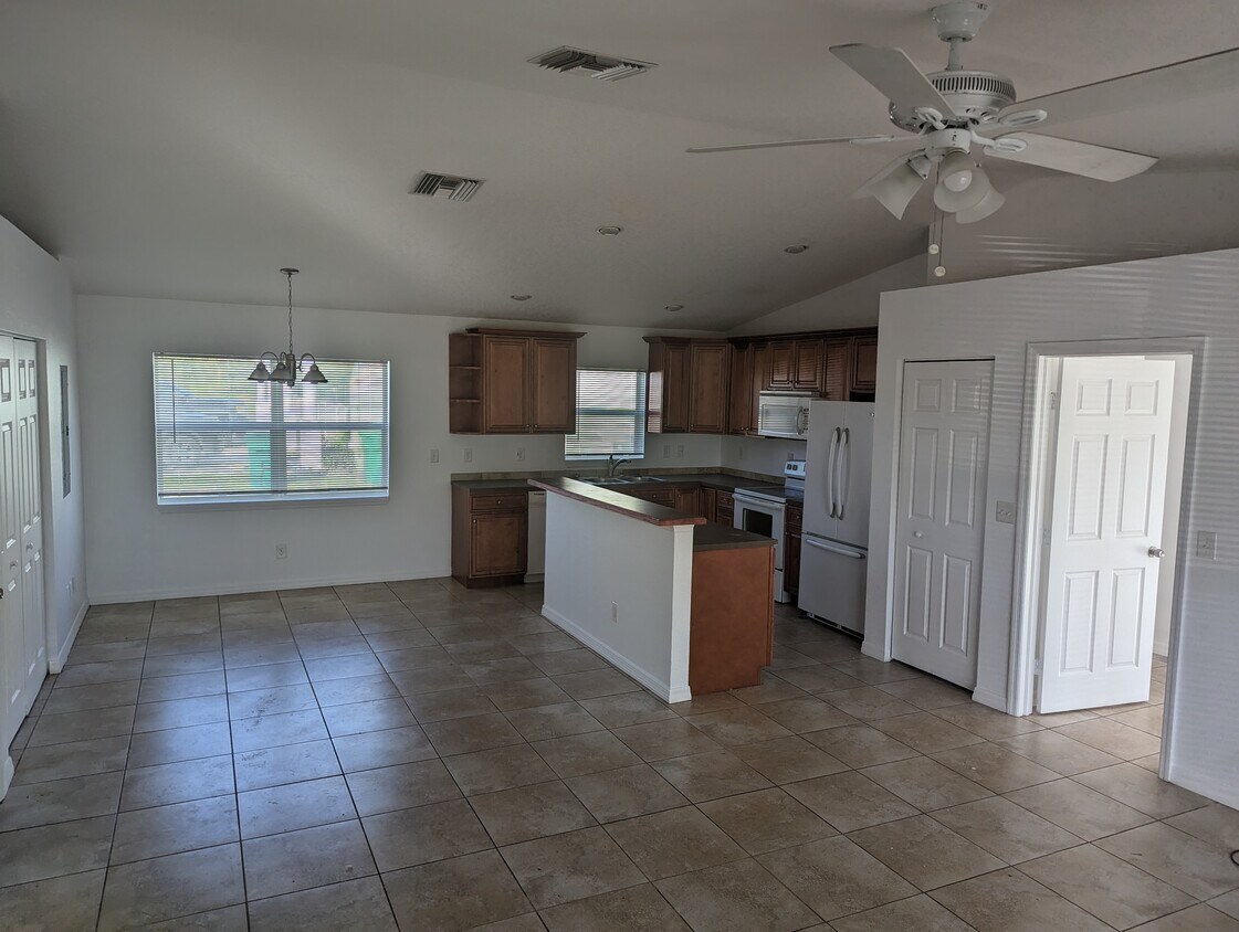 116 NE 11th St Unit 116, Okeechobee, FL 34972 Apartments in
