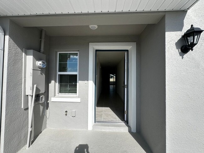 Building Photo - 672 Moscato Dr