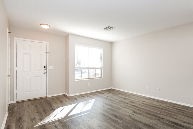 Building Photo - 16634 N 153rd Dr
