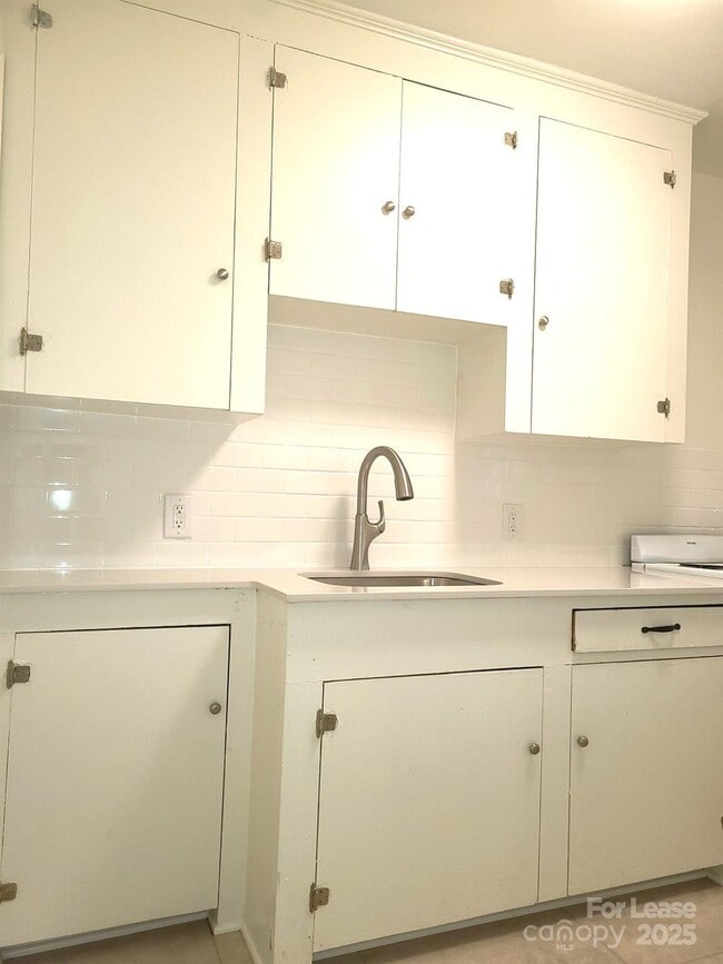 Foto del edificio - 2114 Brandon Cir