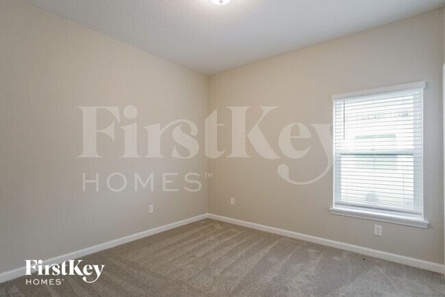 Building Photo - 486 Grand Landings Pkwy