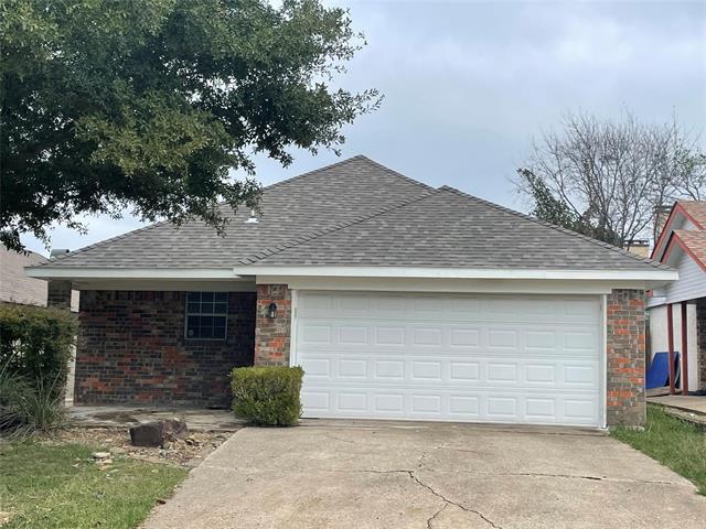 Foto principal - 5412 Village Green Dr