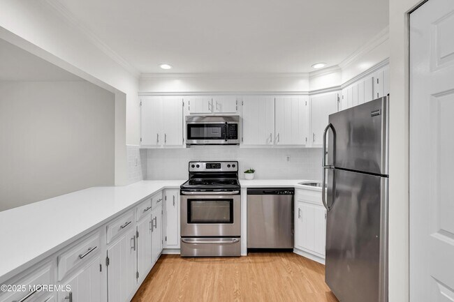 Foto del edificio - 34 Lexington Ct