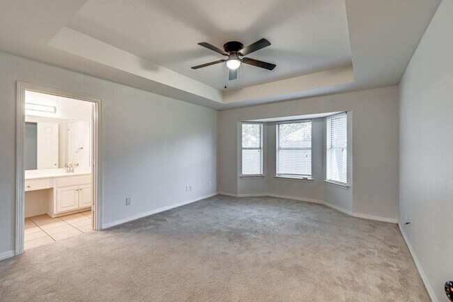 Building Photo - 1644 Greenway Ct