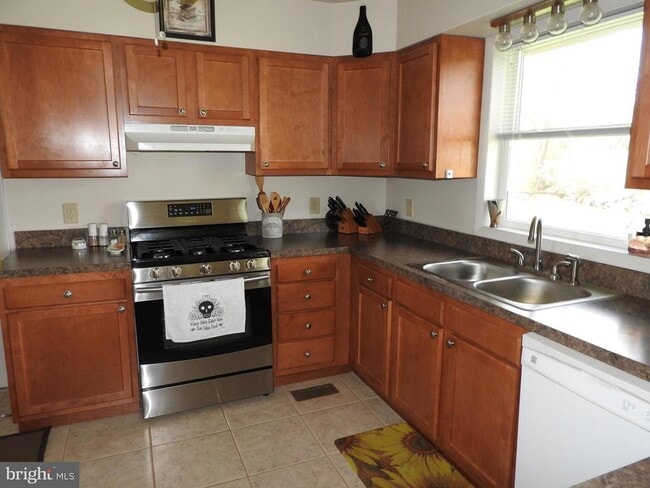 Foto del edificio - 2711 Bel Pre Rd