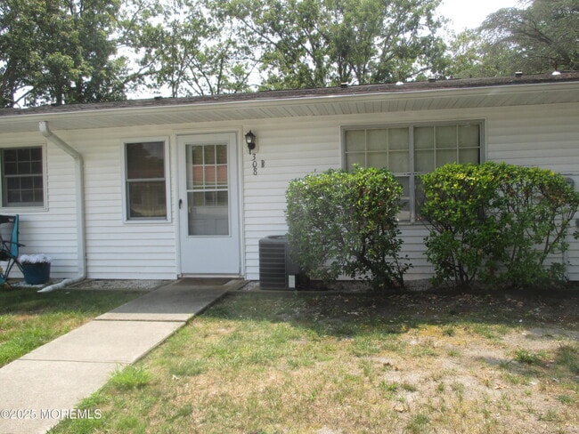 Building Photo - 308B W Malvern Ct