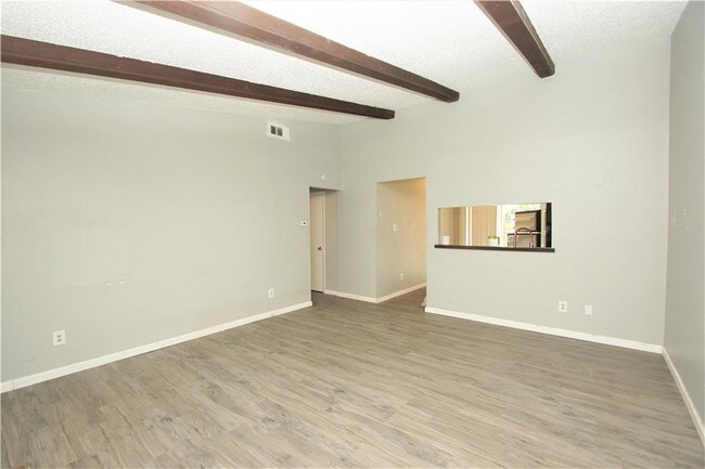 Foto del edificio - 200 W William Cannon Dr