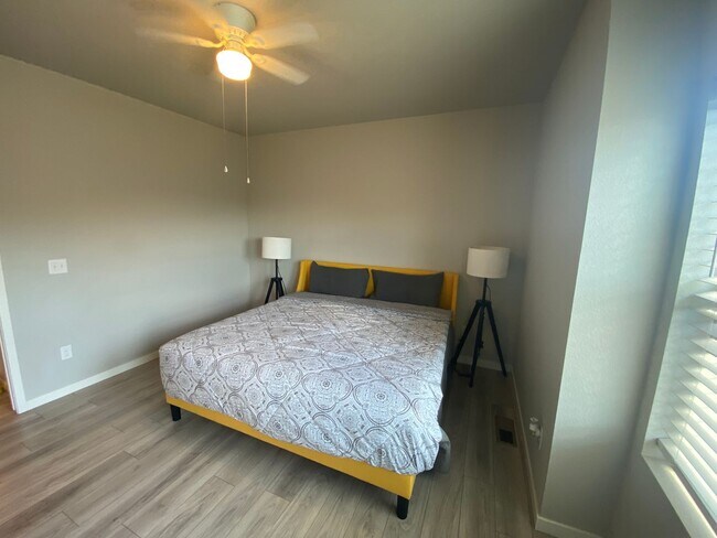 Foto del edificio - Beautiful 3 bedroom Carriage House in Banning Lewis Ranch!!!!