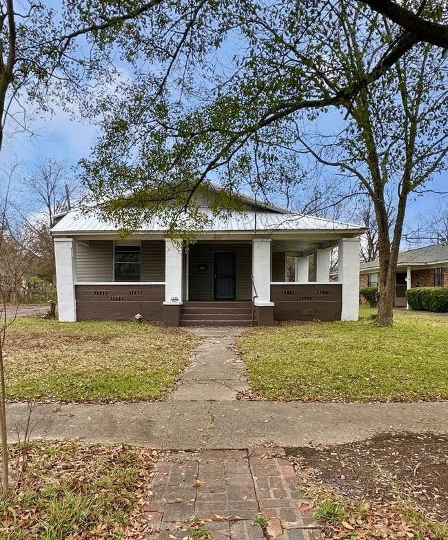 Building Photo - 1213 Alabama Ave SW