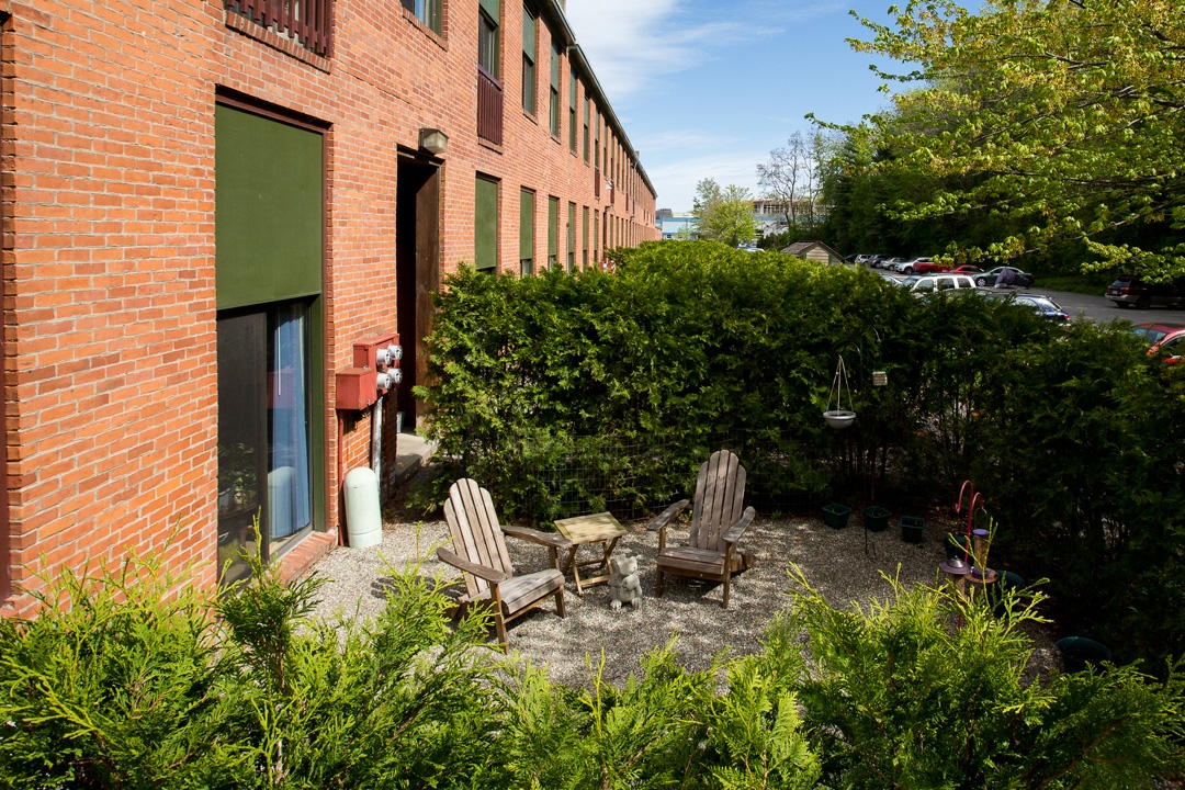 Outside Seating Area - Jackson Terrace