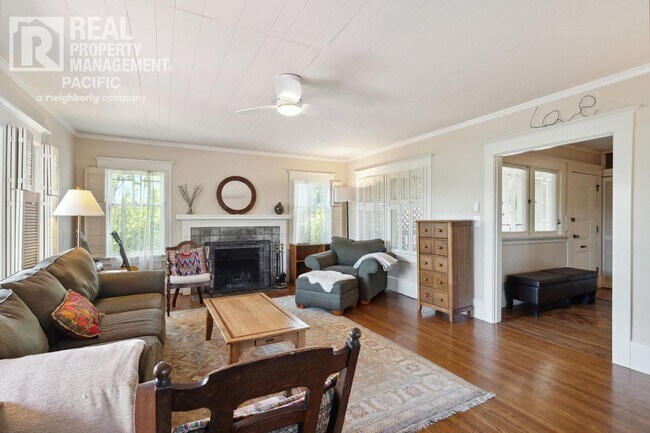 Foto del edificio - Beautiful North Berkeley Craftsman with Bay View