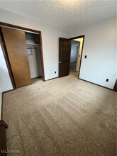 Building Photo - 835 Cook Ave