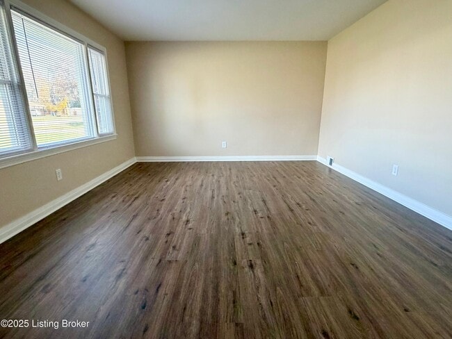 Building Photo - 5100 Miles Ln