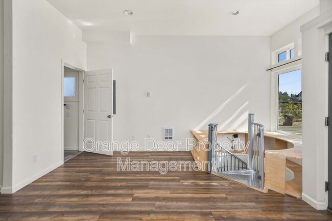 Building Photo - 5101 N 45th St
