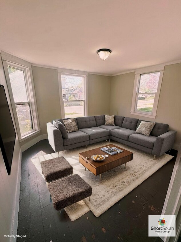 Primary Photo - Updated 2 Bed 1 Bath home on the SE side