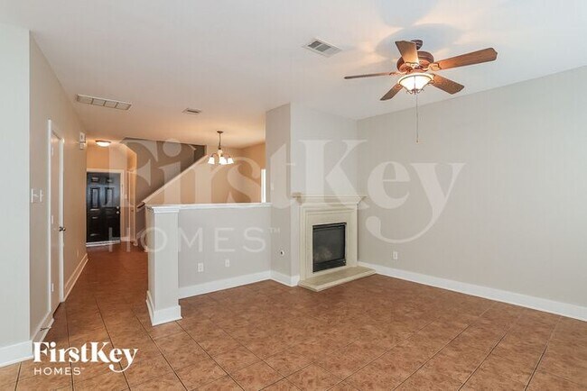 Building Photo - 19308 Stars Hollow Dr