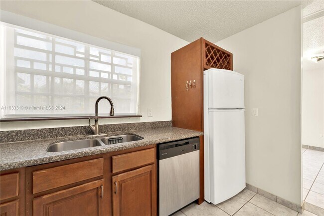 Foto del edificio - 13559 SW 62nd St