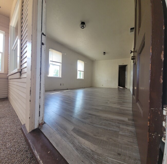 Building Photo - 1596 Adams Rd