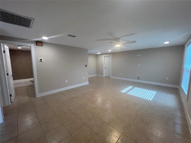 Foto del edificio - 249 Seminole Blvd NW