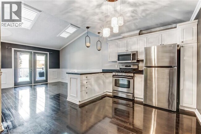 Photo du bâtiment - 66 Harris Ave