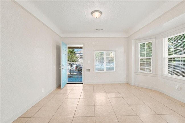 Foto del edificio - 3123 San Rafael Ct