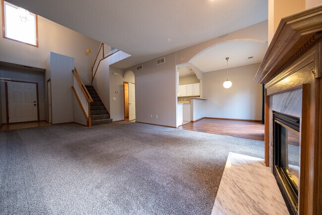 Building Photo - 15369 Flower Way