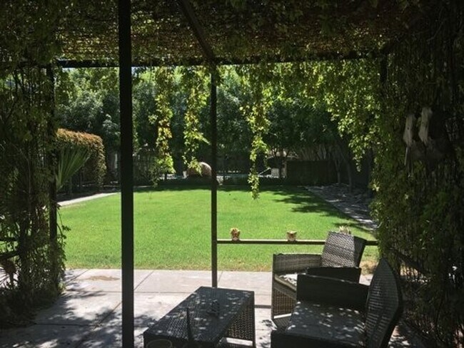 Foto del interior - Beautiful Renovations One and Two Bedrooms...