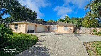 Building Photo - 3998 Dakota Cir