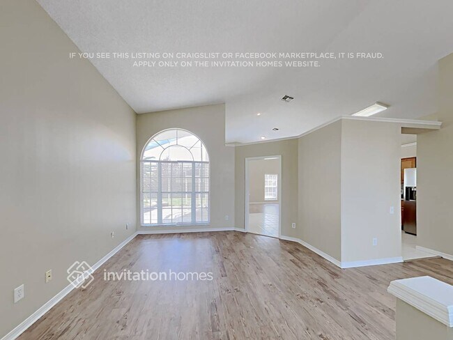 Foto del edificio - 1577 Bay Club Rd