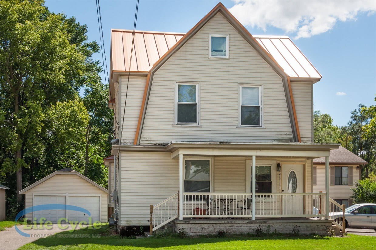 Foto principal - 3522 Marine St SW