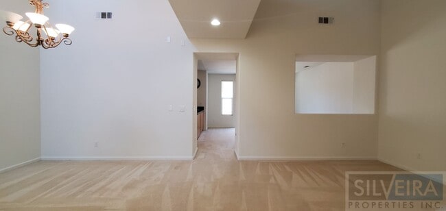 Building Photo - Lovely 2-story townhome located in the La Ventana gated community