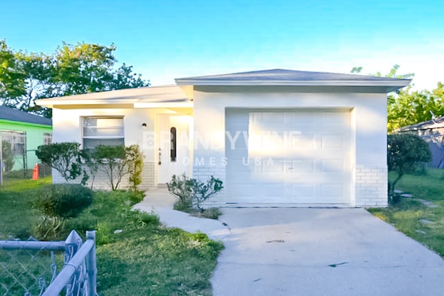 Foto principal - 2606 32nd Village Ave