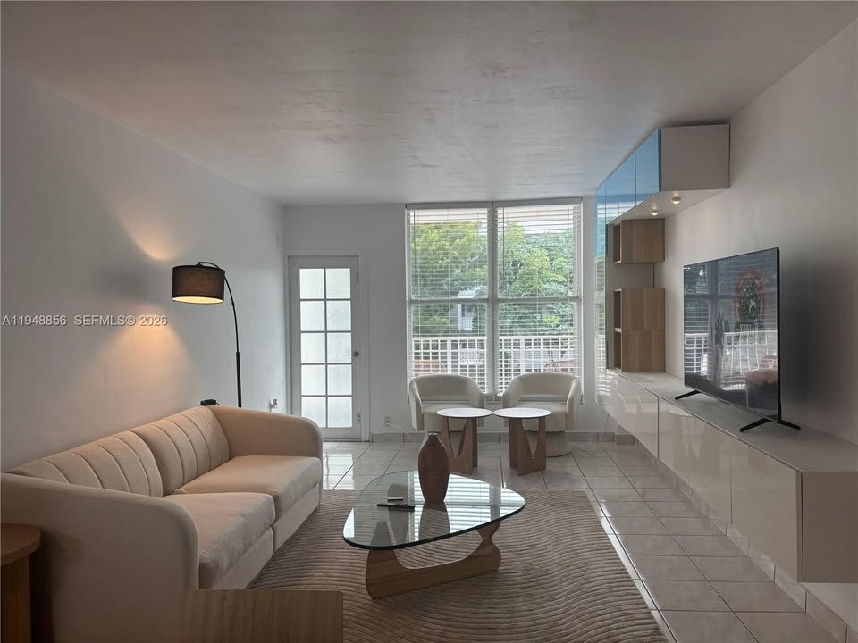 Foto del edificio - 1300 Lincoln Rd