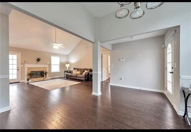 Foto del edificio - 5285 Bridle Point Pkwy