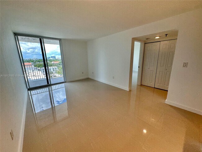 Foto del edificio - 850 N Miami Ave