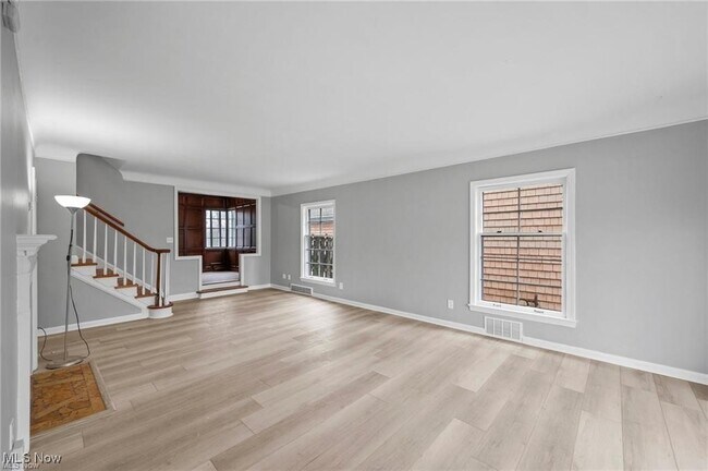 Foto del edificio - 3881 Meadowbrook Blvd