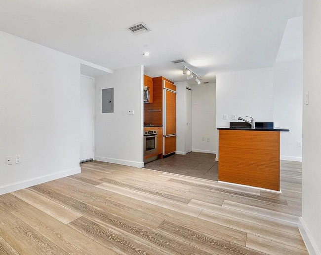 Building Photo - 50 Biscayne Blvd